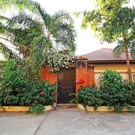 Cosy Beach Pool Villas By Pattaya Sunny Rentals Eksteriør billede