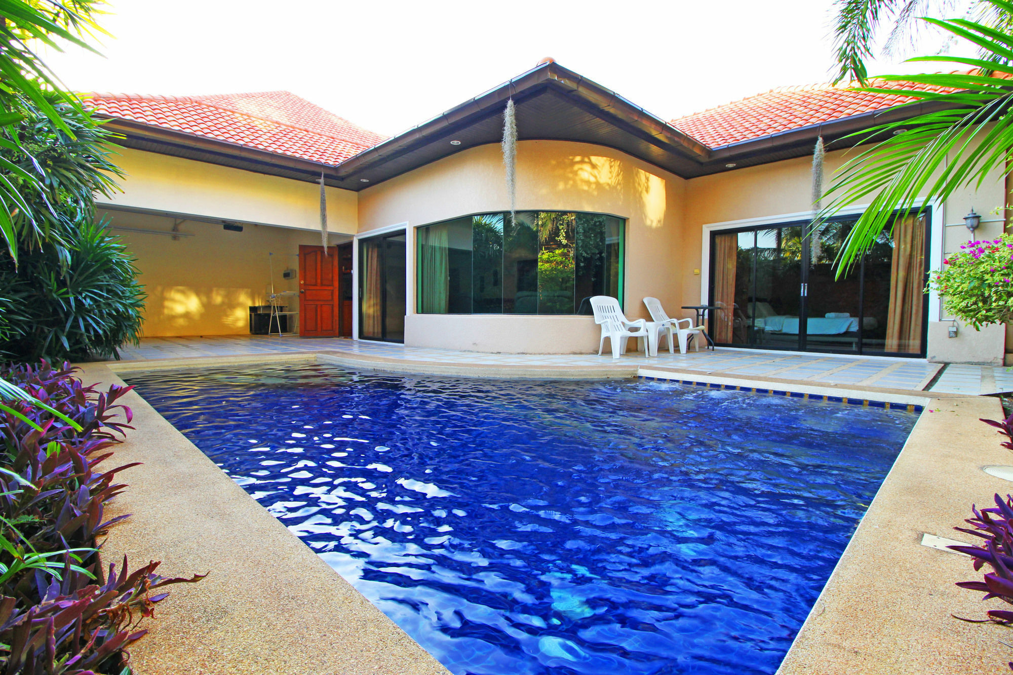 Cosy Beach Pool Villas By Pattaya Sunny Rentals Eksteriør billede