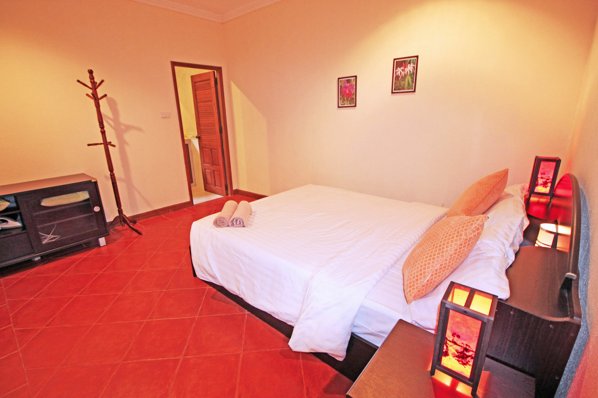 Cosy Beach Pool Villas By Pattaya Sunny Rentals Eksteriør billede