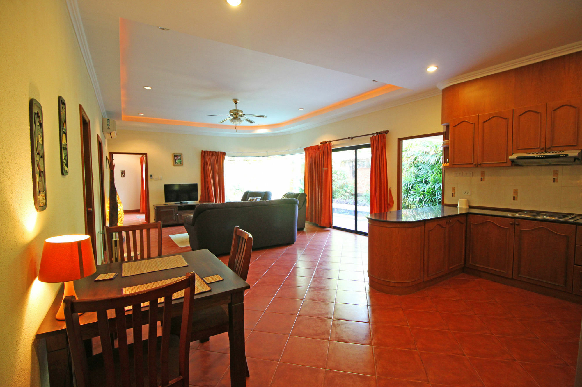 Cosy Beach Pool Villas By Pattaya Sunny Rentals Eksteriør billede