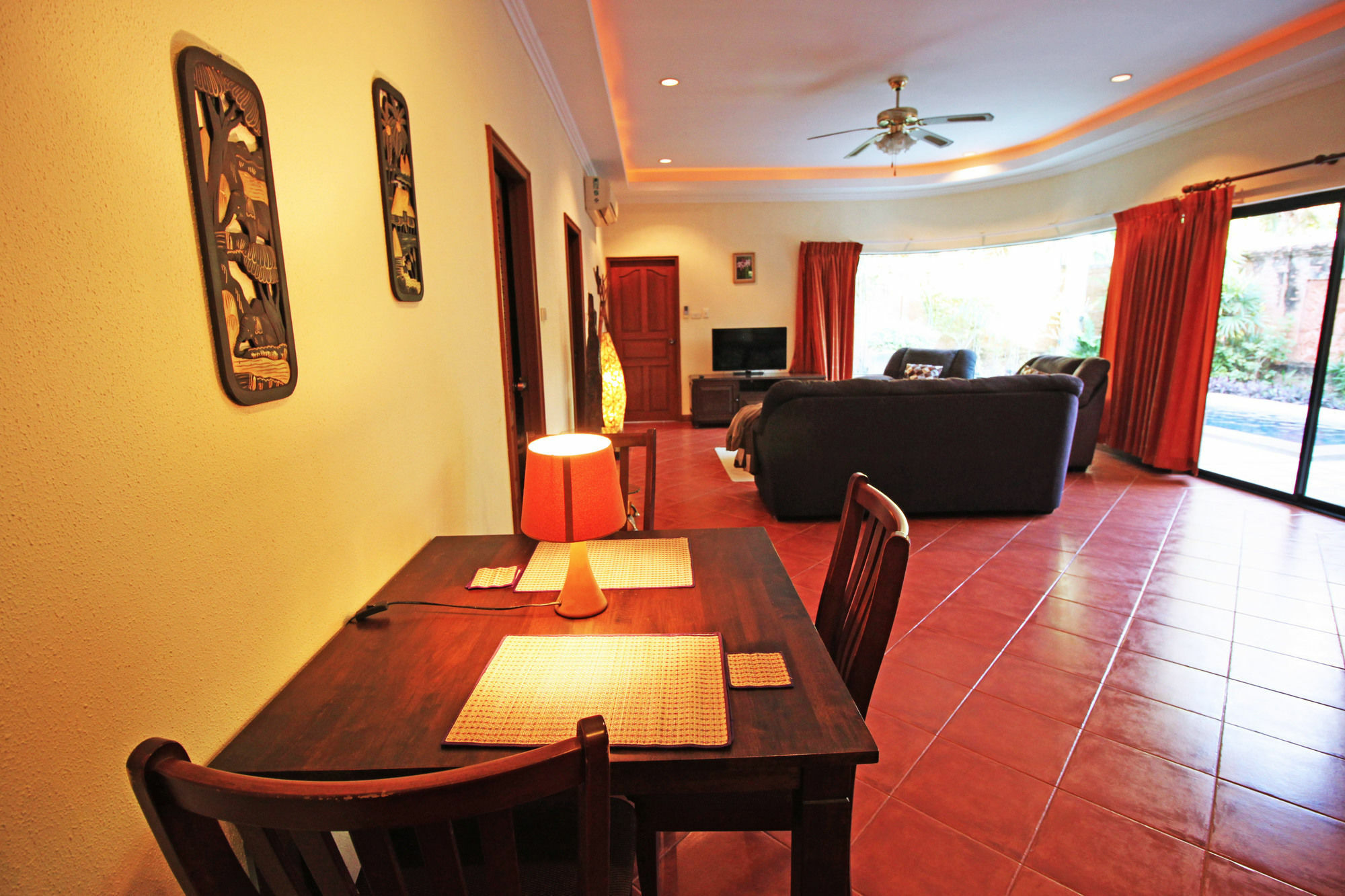 Cosy Beach Pool Villas By Pattaya Sunny Rentals Eksteriør billede