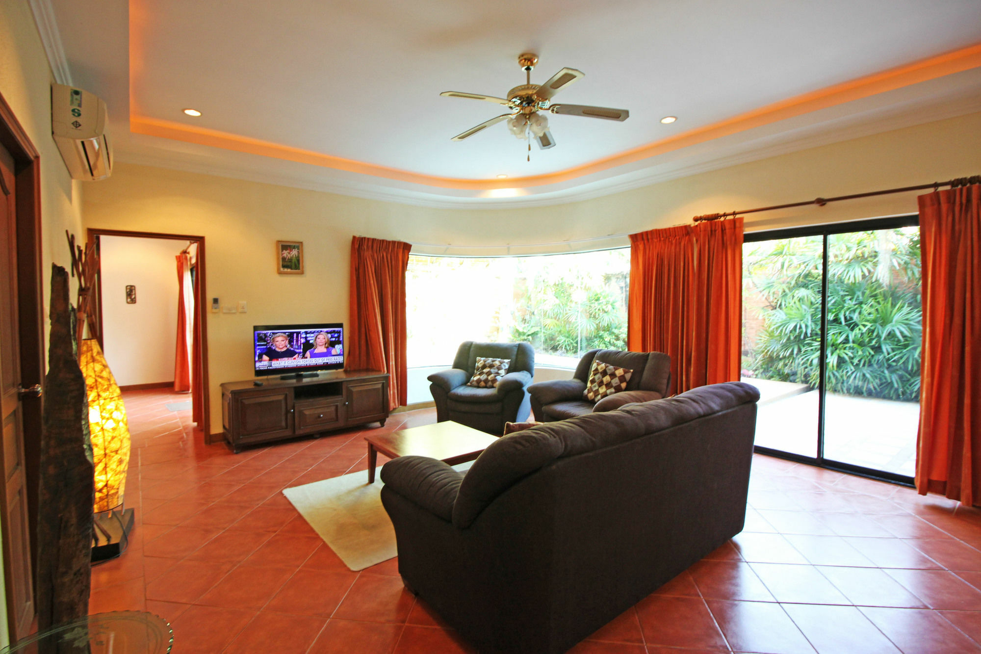 Cosy Beach Pool Villas By Pattaya Sunny Rentals Eksteriør billede