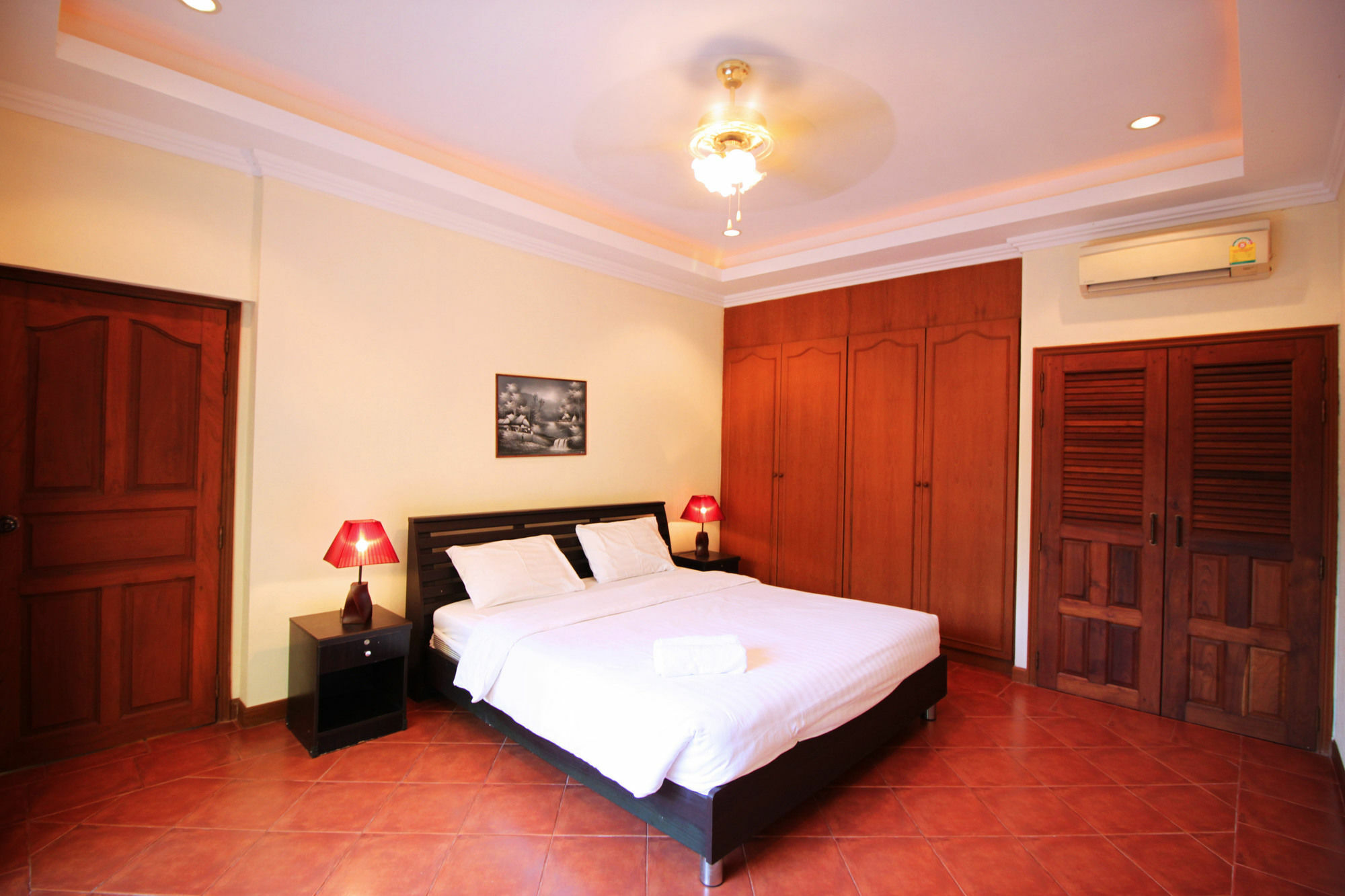 Cosy Beach Pool Villas By Pattaya Sunny Rentals Eksteriør billede