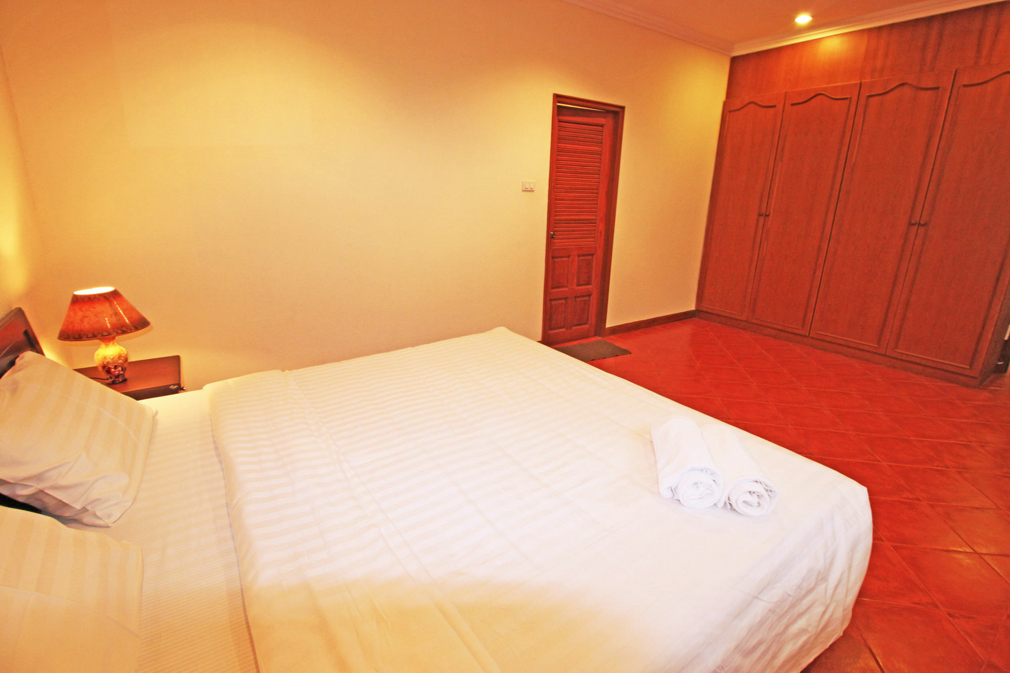Cosy Beach Pool Villas By Pattaya Sunny Rentals Eksteriør billede